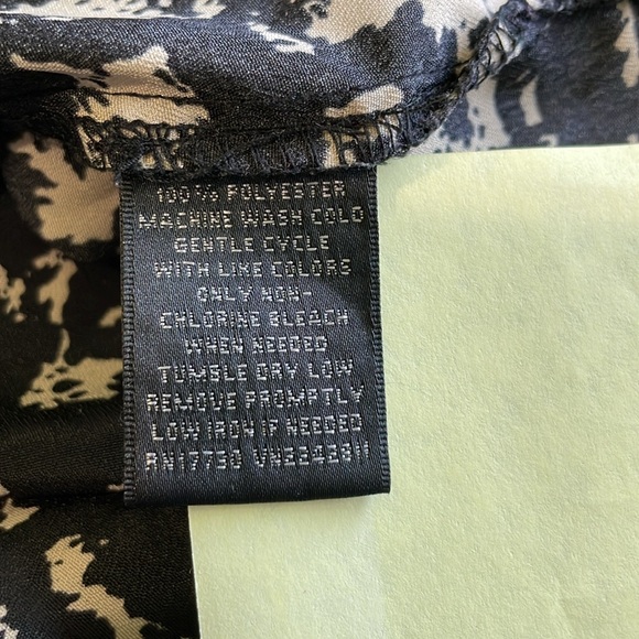 Mossimo Black Abstract Cut-Out Neck Line Lightweight Elastic Waist Pockets Dres - Picture 11 of 11